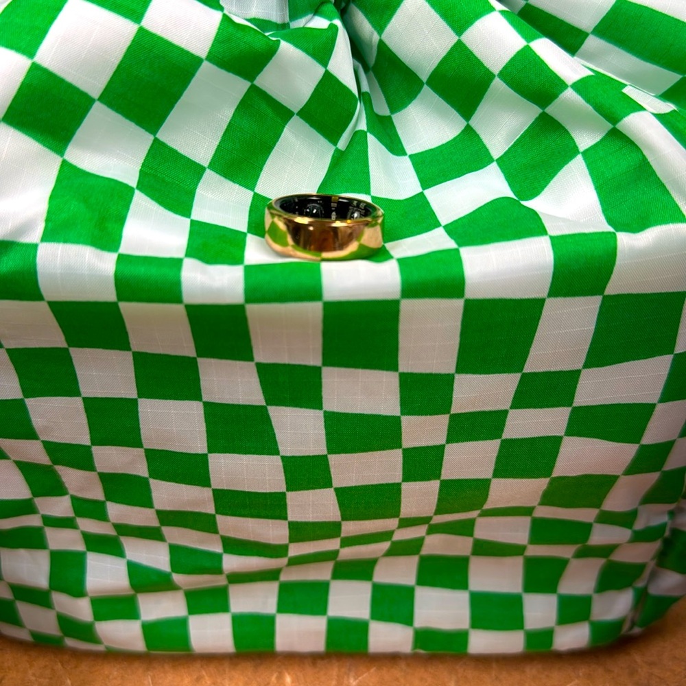 Oura 3 rose gold ring